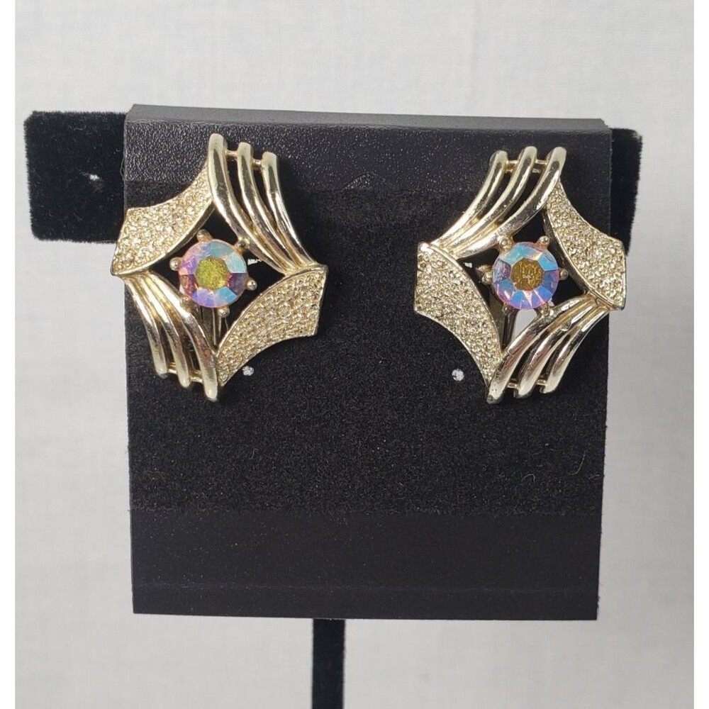 Vtg 1960's Coro Silver Tone With Pronged Aurora Borealis Stone Clip On Earrings